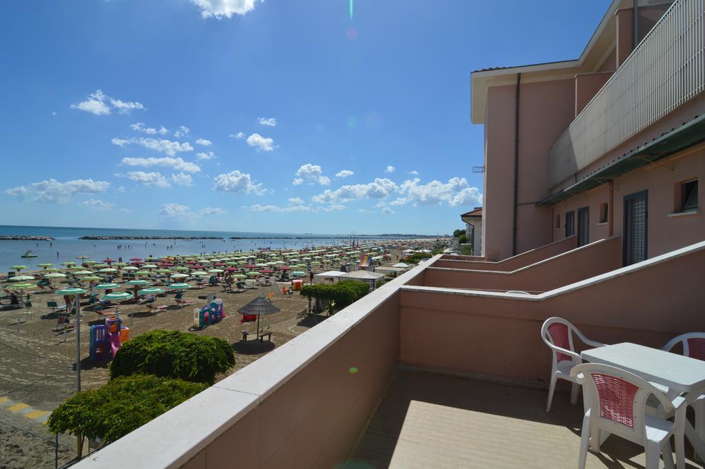 Hotel Vistamare Viserba Rímini Exterior foto